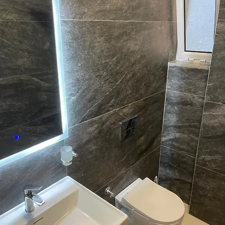 Egli 3* Ksamil